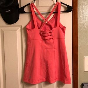 Lululemon workout shirt